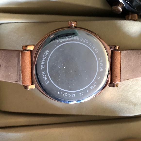 Michael Kors watch - Picture 2 of 2